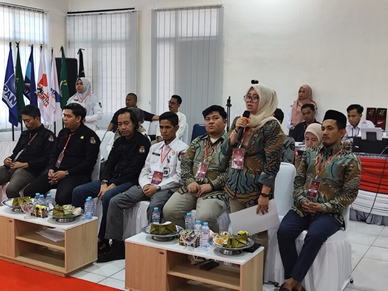 Fix, 2 Paslon Bupati dan Wakil Bupati Takalar Daftar di KPU, Bawaslu Sampaikan Imbauan dan Saran Perbaikan Lisan